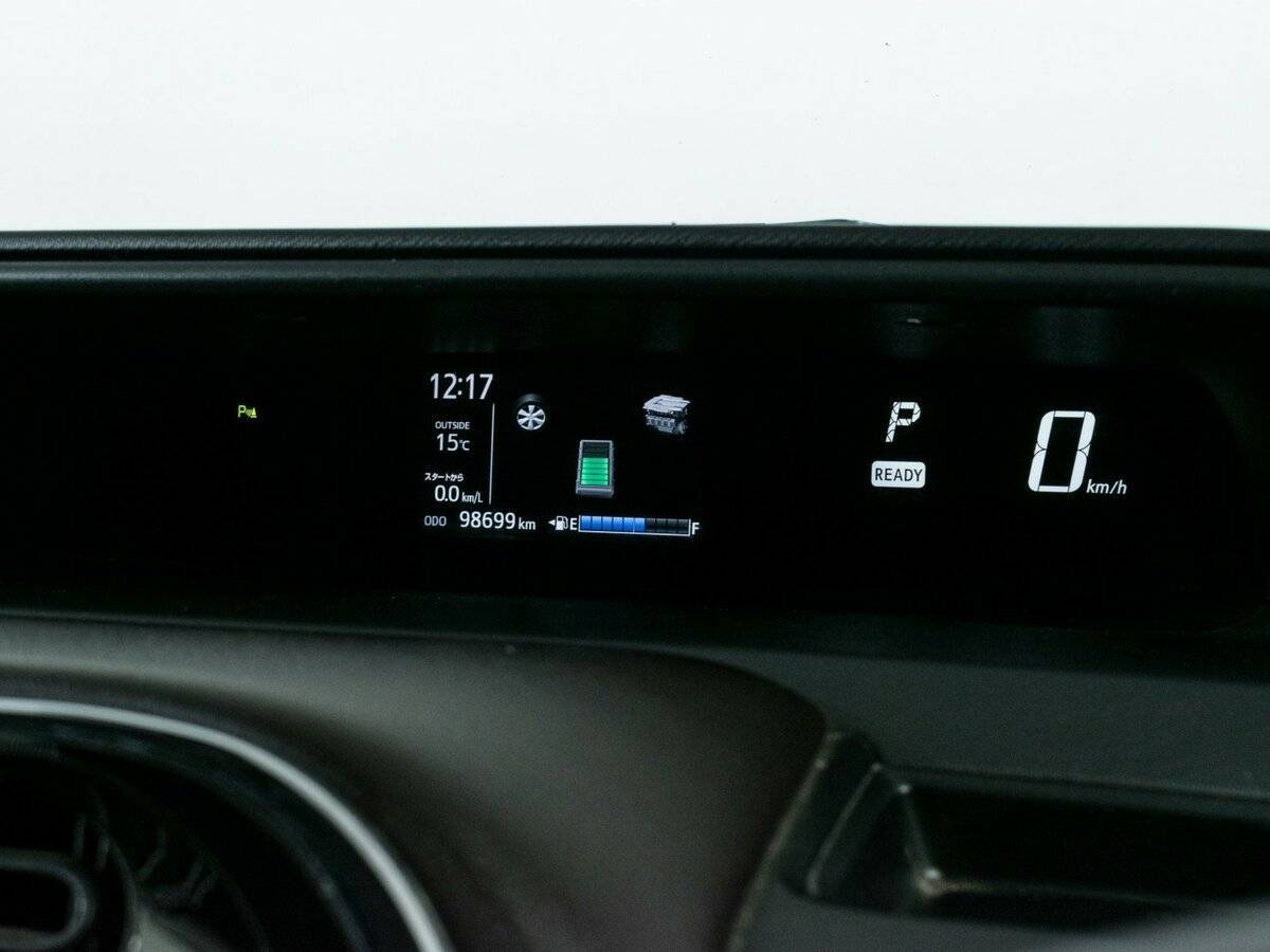 Купить Toyota Aqua с пробегом. Фото: #8