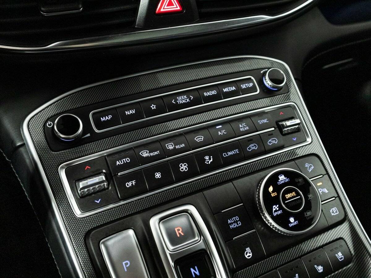 Купить Hyundai Santa Fe с пробегом. Фото: #23