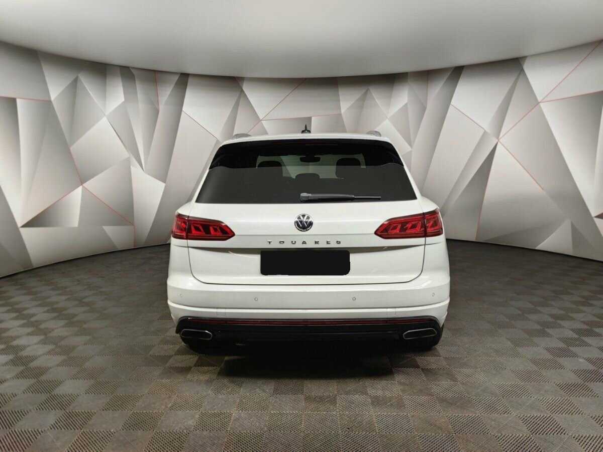 Купить Volkswagen Touareg с пробегом. Фото: #7