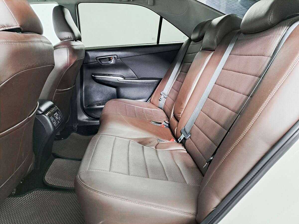 Купить Toyota Camry с пробегом. Фото: #8