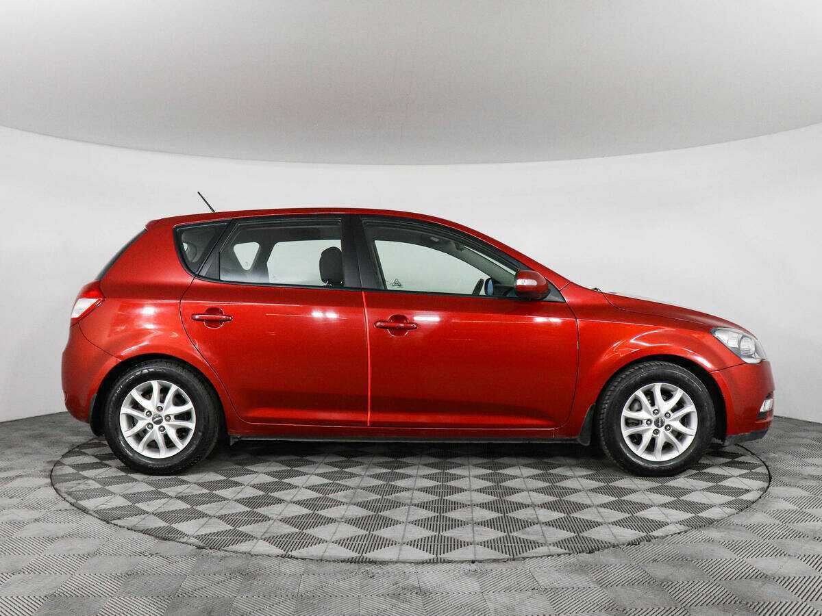 Купить Kia Ceed с пробегом. Фото: #3