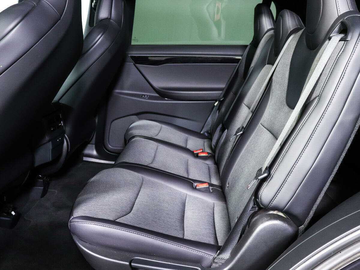 Купить Tesla Model X с пробегом. Фото: #7