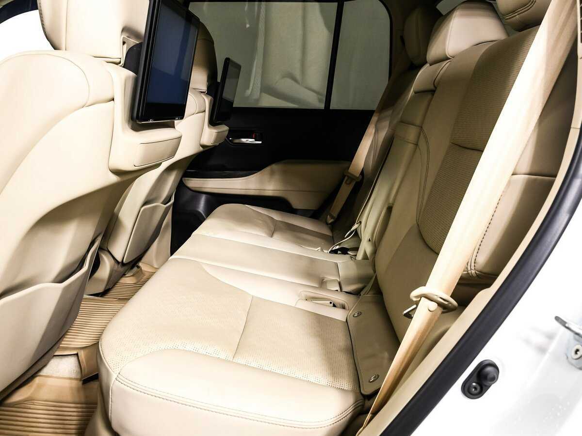 Купить Toyota Land Cruiser с пробегом. Фото: #13