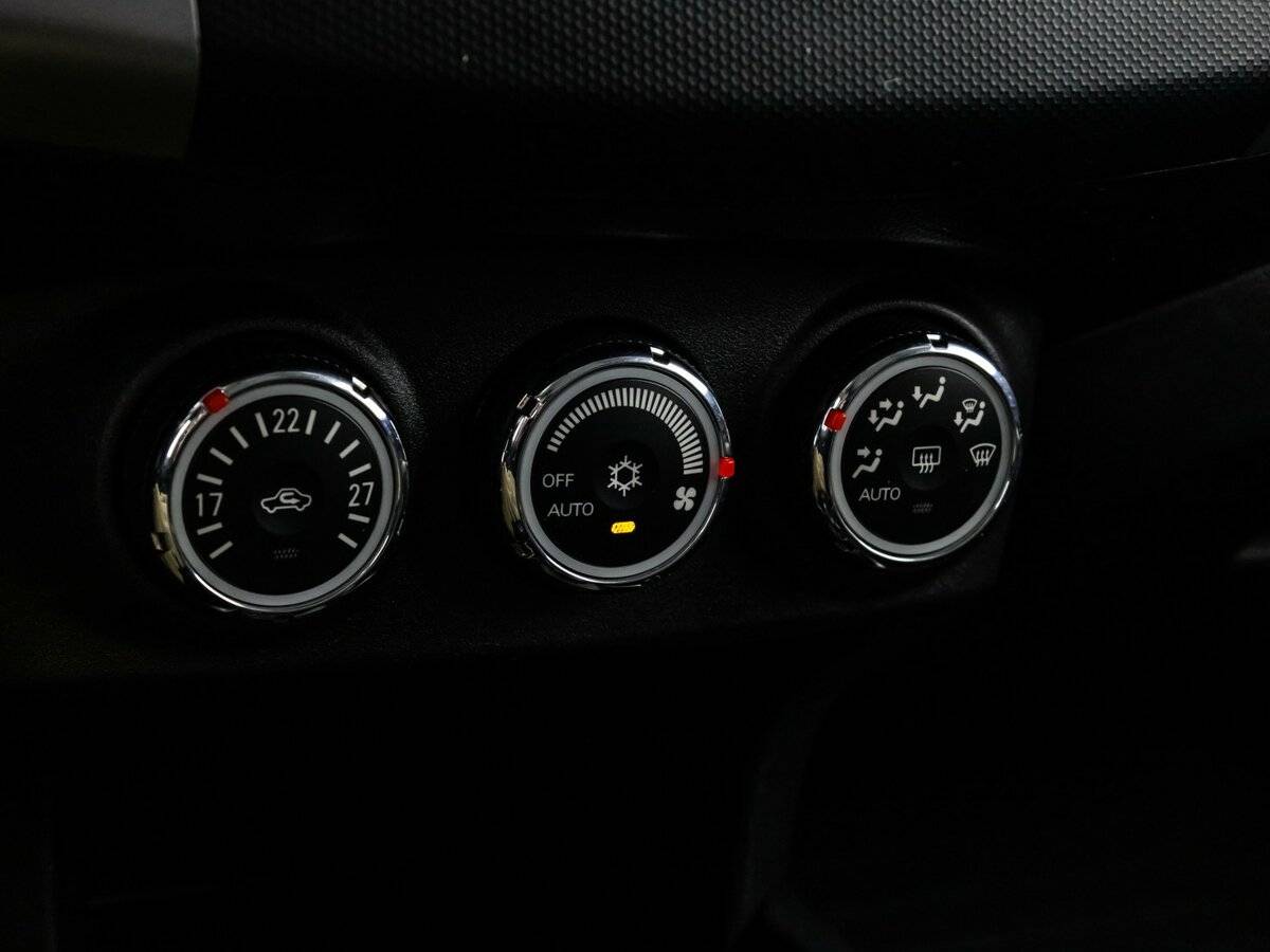 Купить Mitsubishi Outlander с пробегом. Фото: #11