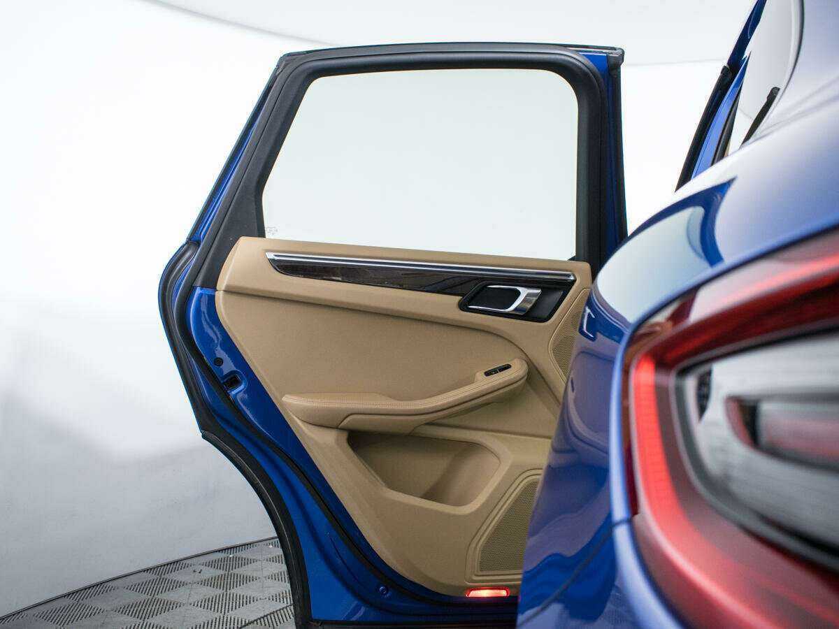 Купить Porsche Macan с пробегом. Фото: #14