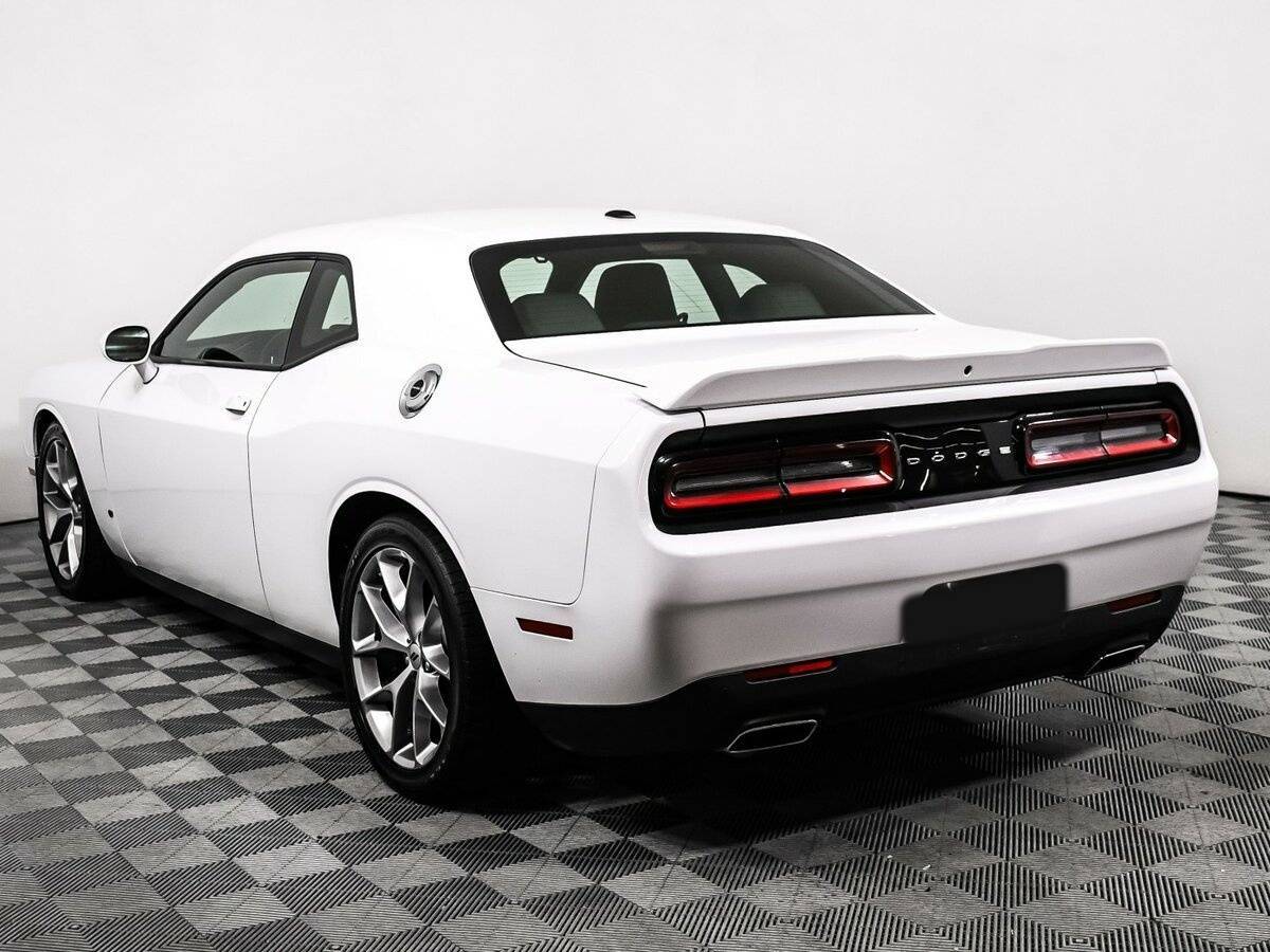 Купить Dodge Challenger с пробегом. Фото: #6