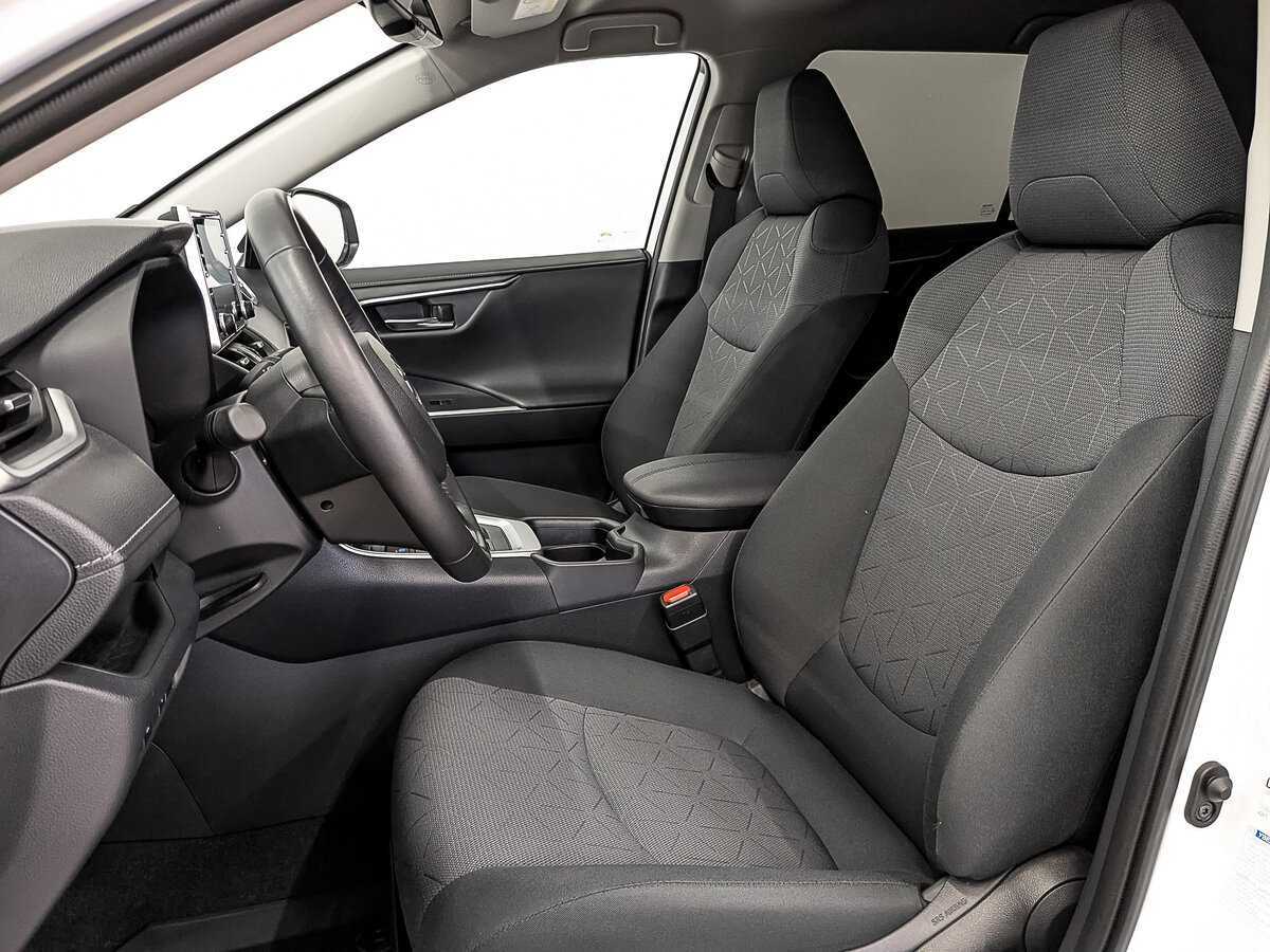 Купить Toyota RAV4 с пробегом. Фото: #19