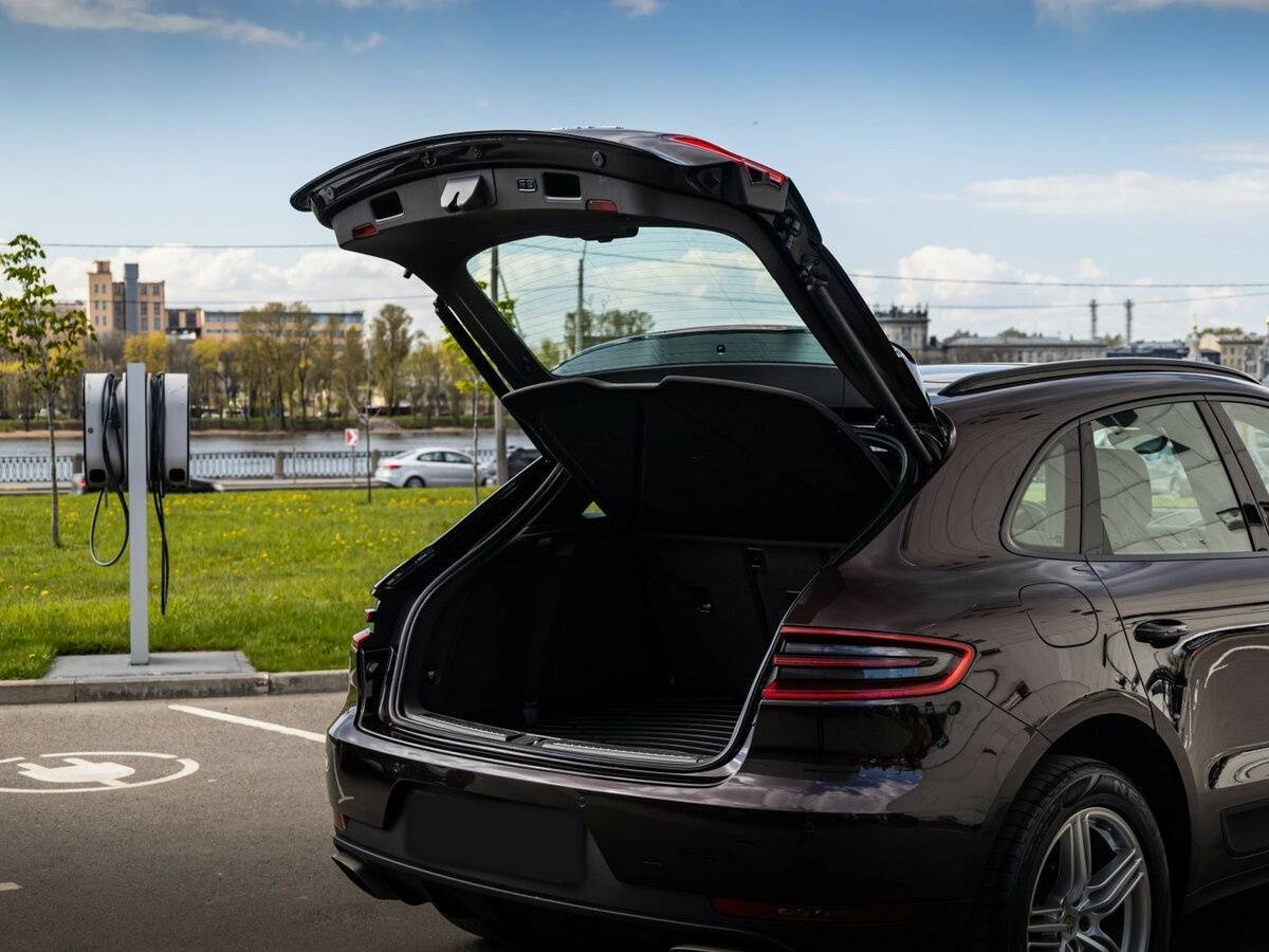 Купить Porsche Macan с пробегом. Фото: #25