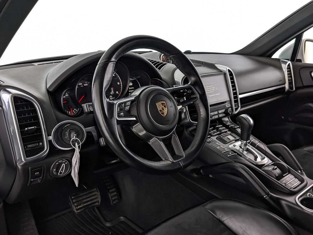 Купить Porsche Cayenne с пробегом. Фото: #12