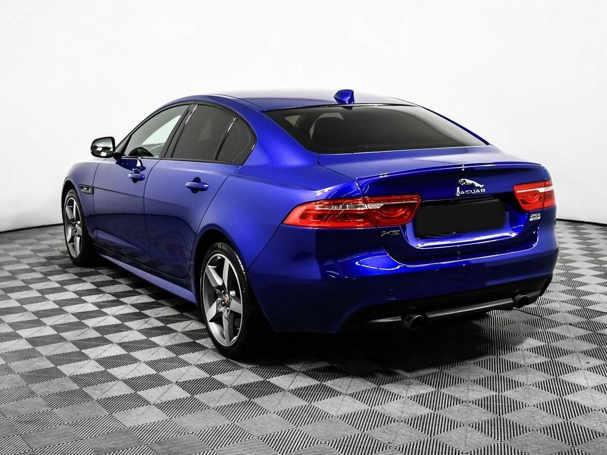 Купить Jaguar XE с пробегом. Фото: #6