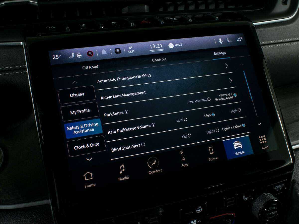 Купить Jeep Grand Cherokee с пробегом. Фото: #21