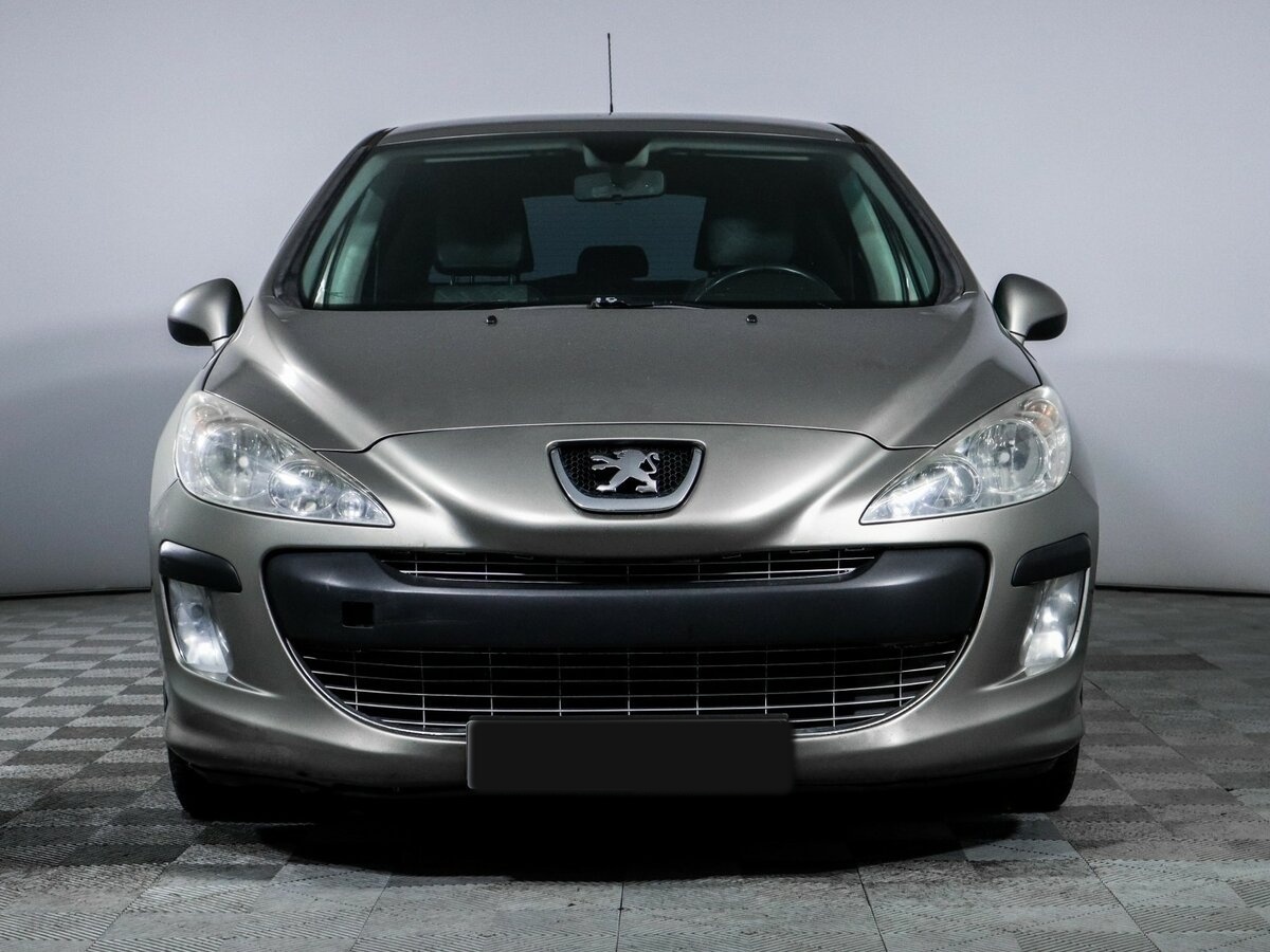 Купить Peugeot 308 с пробегом. Фото: #1