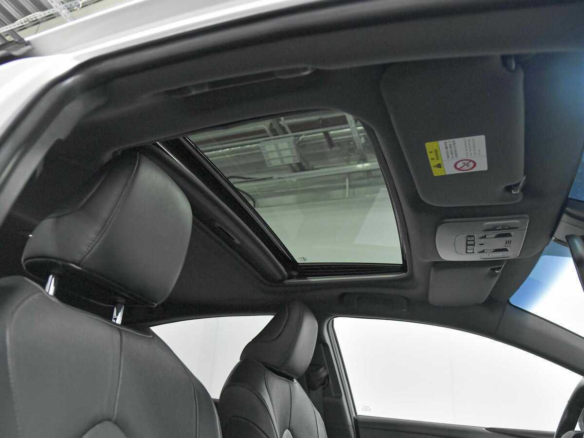 Купить Toyota Avalon с пробегом. Фото: #17