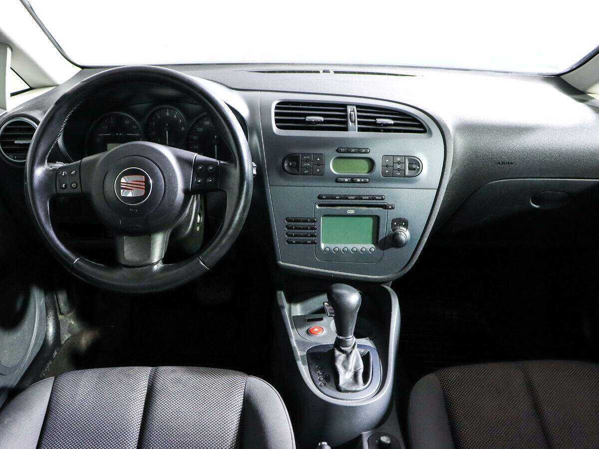 Купить SEAT Leon с пробегом. Фото: #9