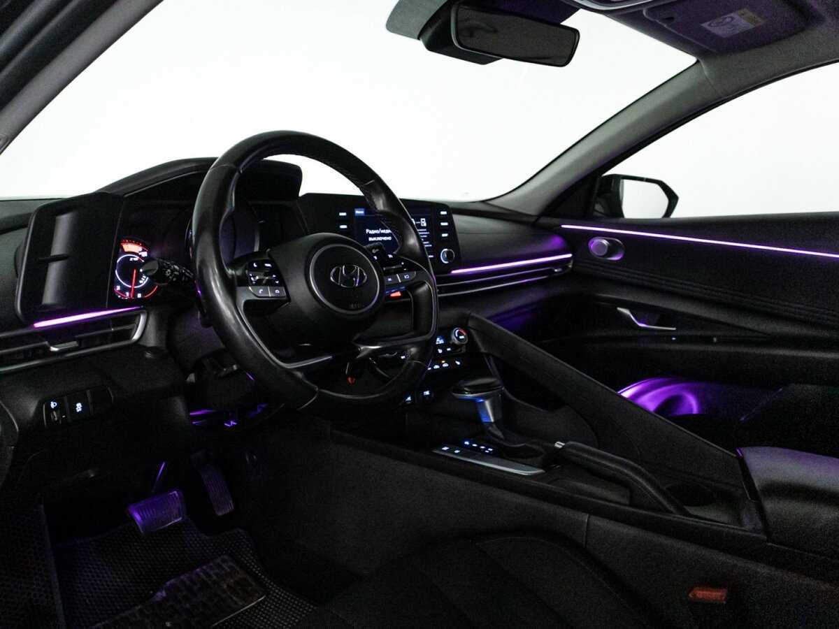 Купить Hyundai Elantra с пробегом. Фото: #18