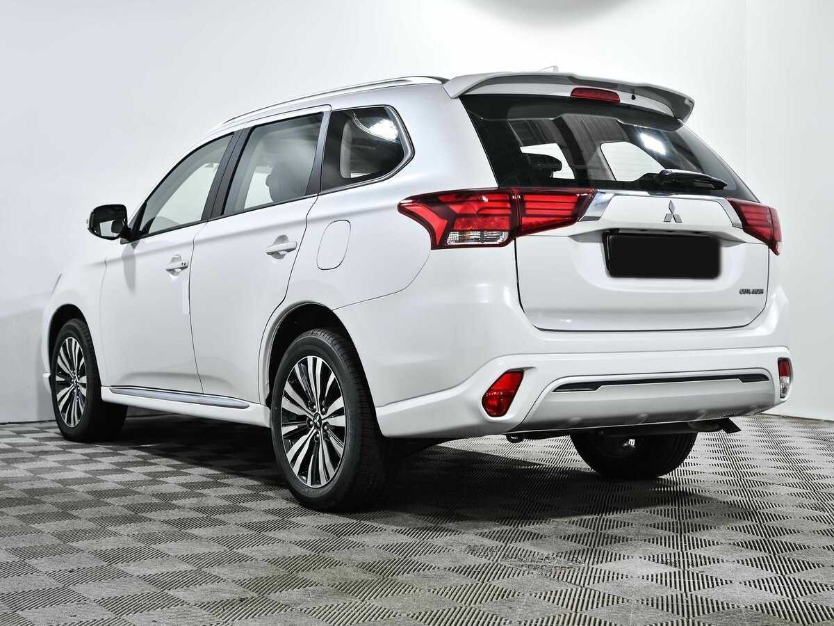 Купить Mitsubishi Outlander с пробегом. Фото: #5