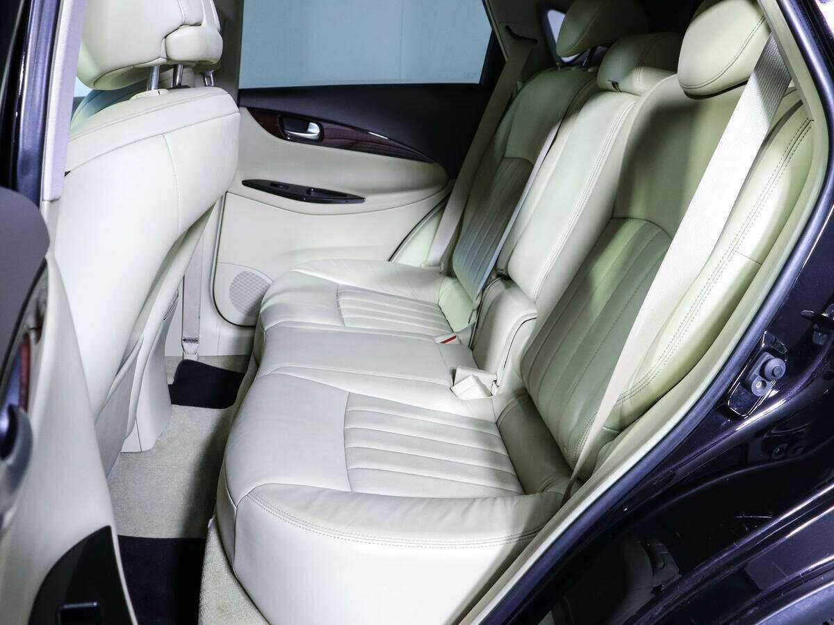 Купить Infiniti EX с пробегом. Фото: #6
