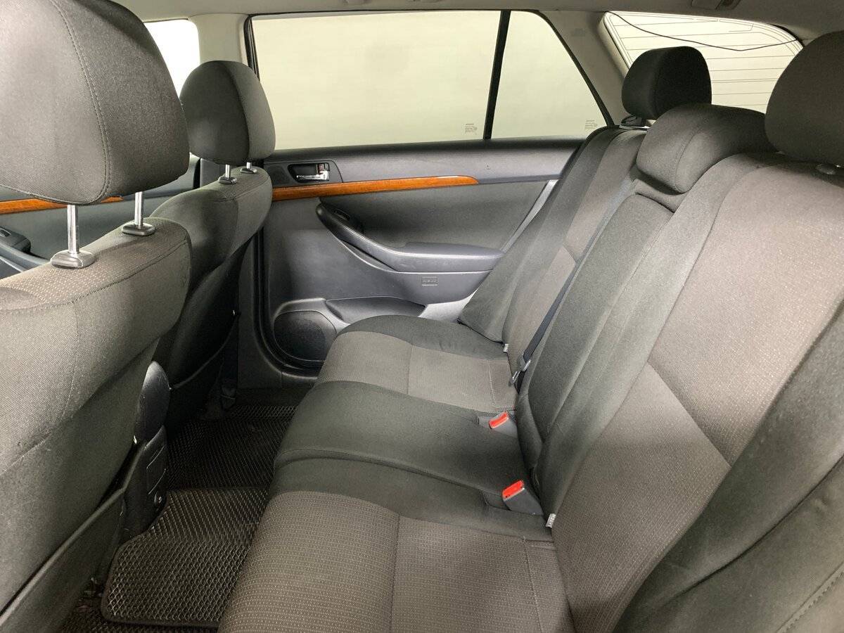 Купить Toyota Avensis с пробегом. Фото: #17