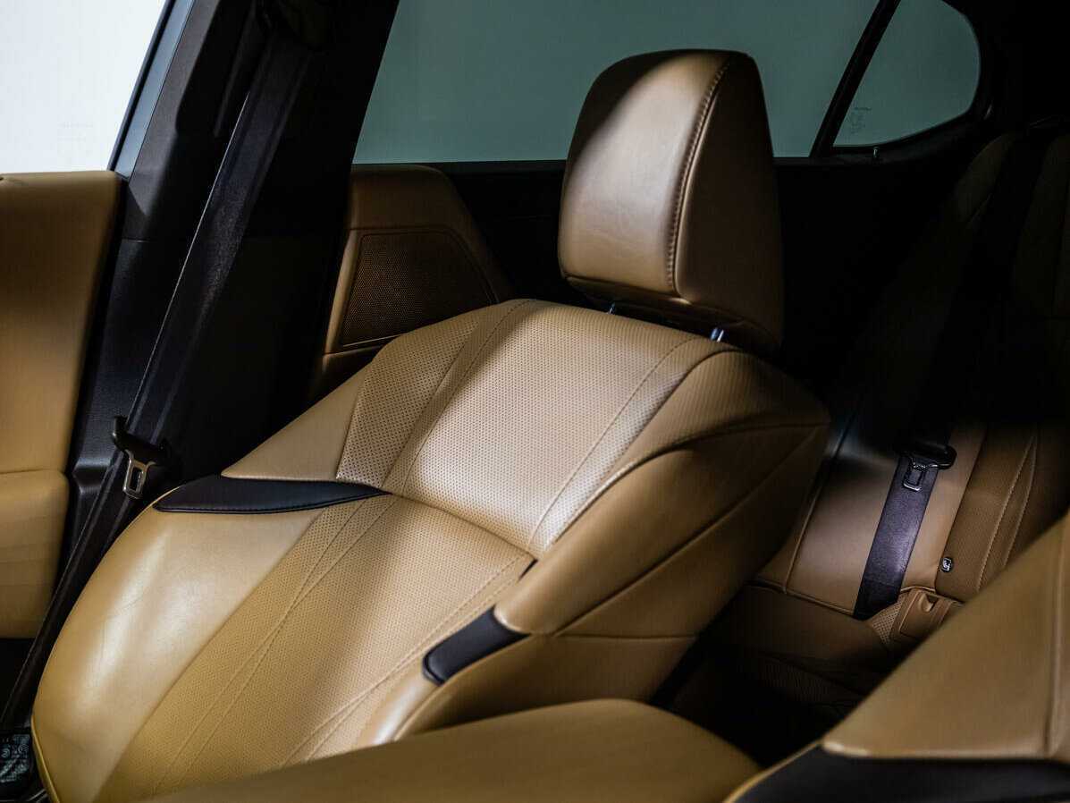 Купить Lexus ES с пробегом. Фото: #28
