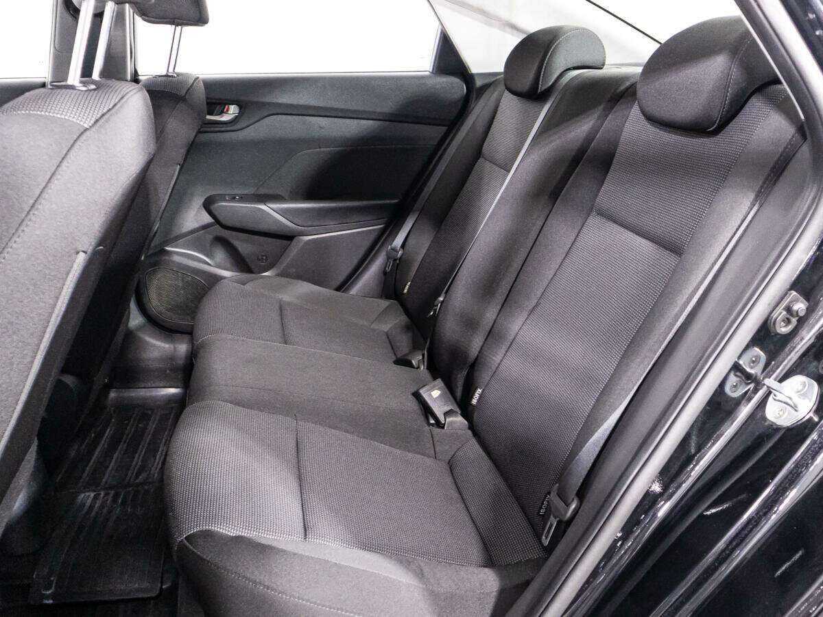 Купить Hyundai Solaris с пробегом. Фото: #9