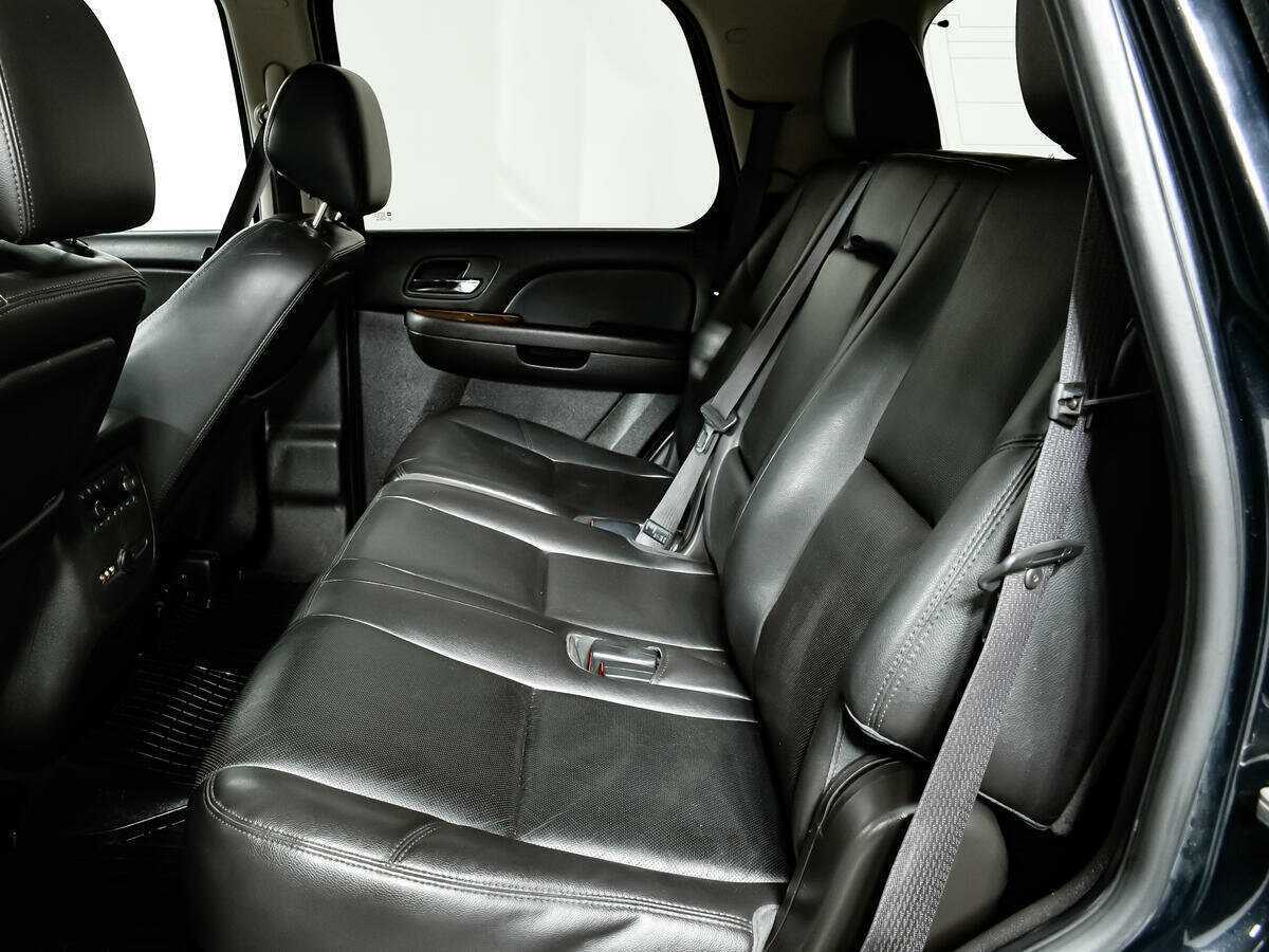 Купить Chevrolet Tahoe с пробегом. Фото: #9