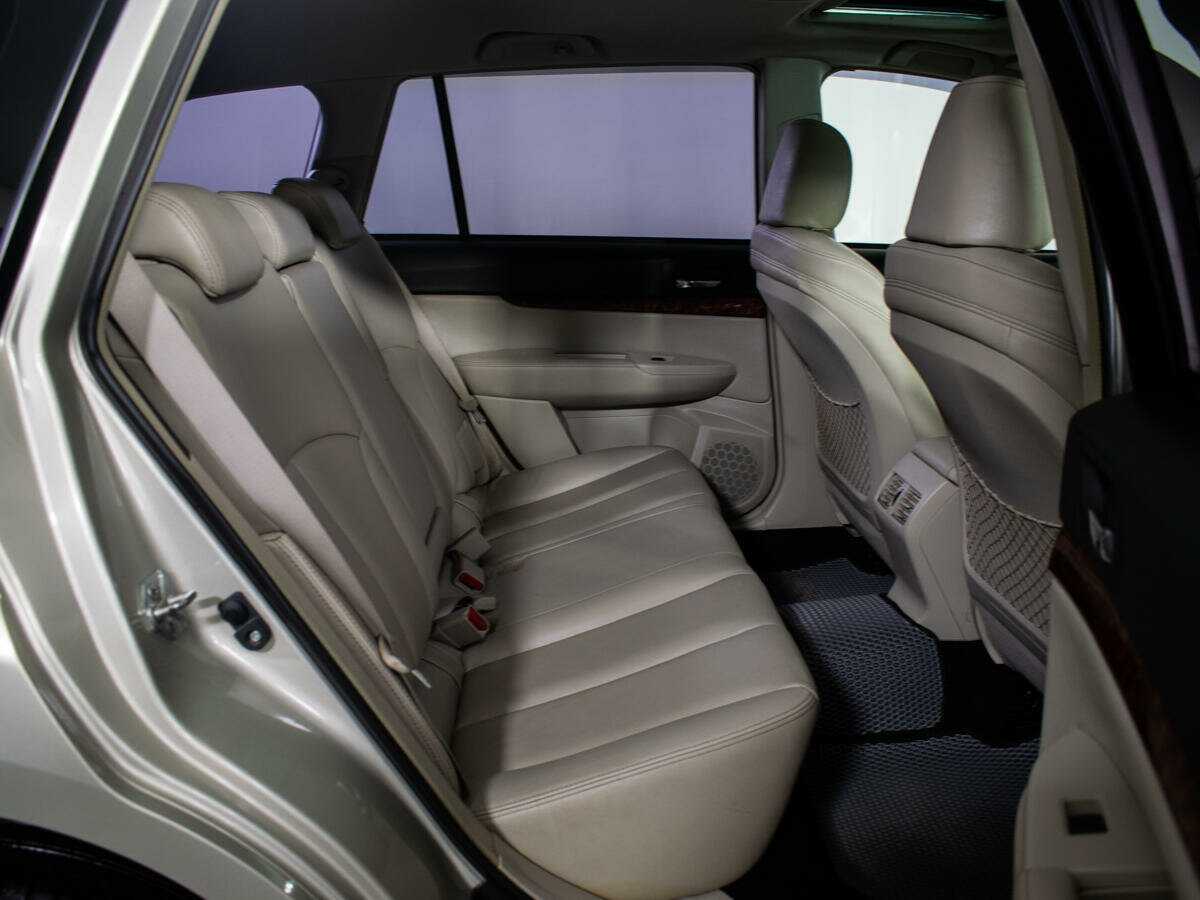 Купить Subaru Outback с пробегом. Фото: #9