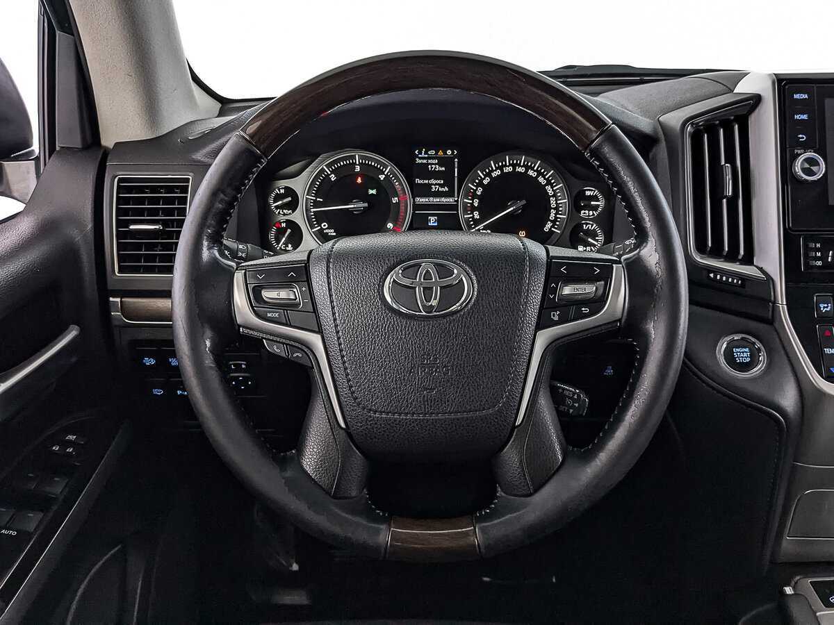 Купить Toyota Land Cruiser с пробегом. Фото: #21
