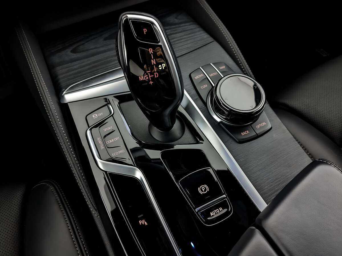 Купить BMW 5 серии с пробегом. Фото: #17
