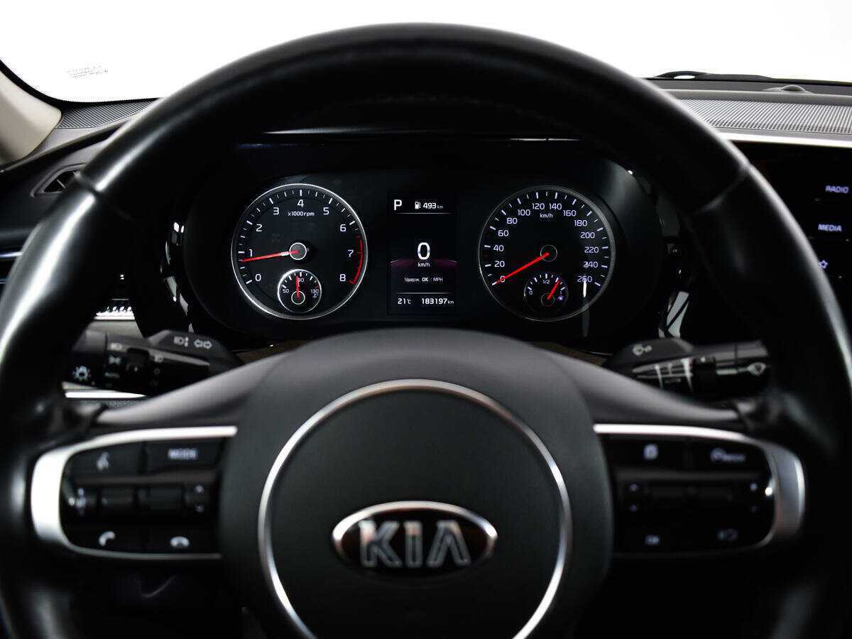 Купить Kia K5 с пробегом. Фото: #10