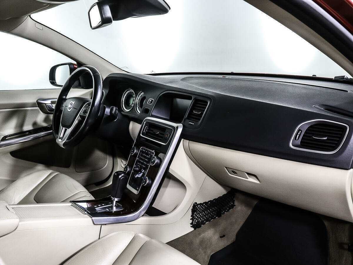 Купить Volvo S60 с пробегом. Фото: #7