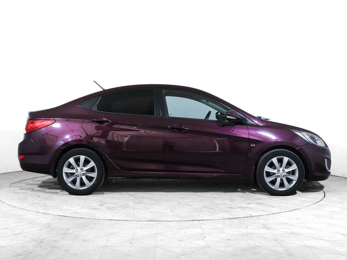 Купить Hyundai Solaris с пробегом. Фото: #2