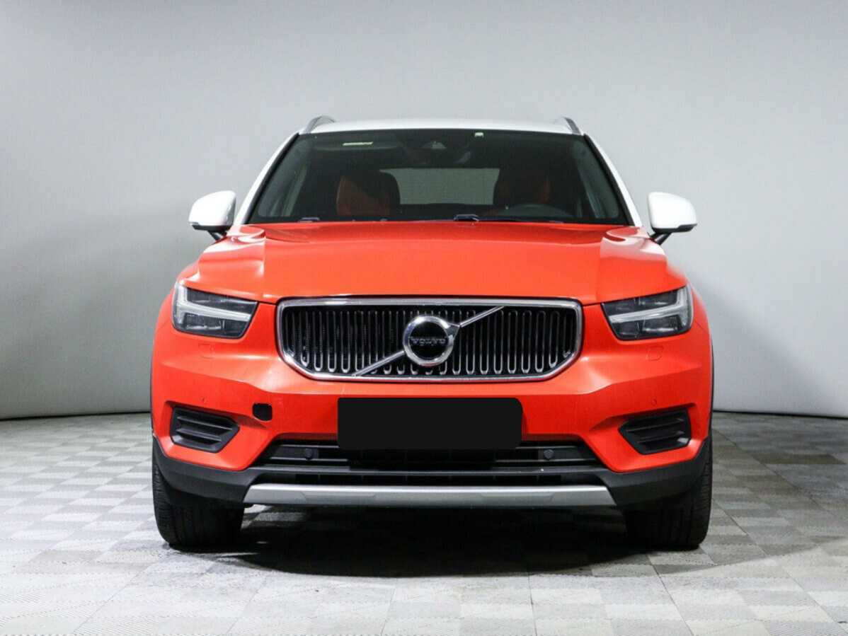 Купить Volvo XC40 с пробегом. Фото: #1