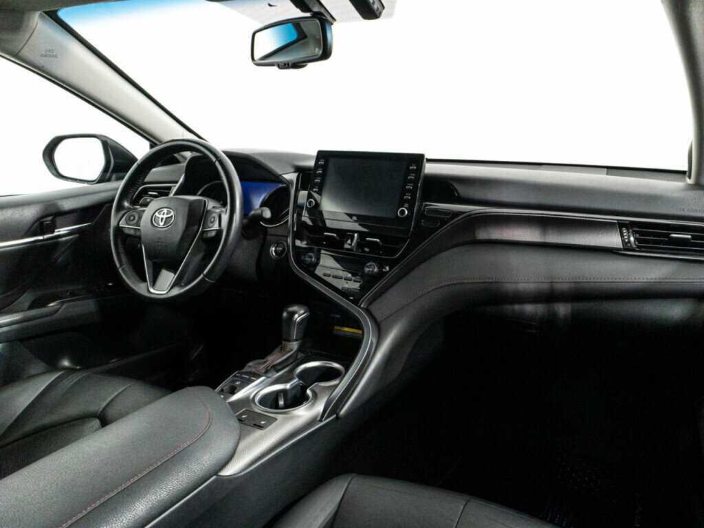 Купить Toyota Camry с пробегом. Фото: #8