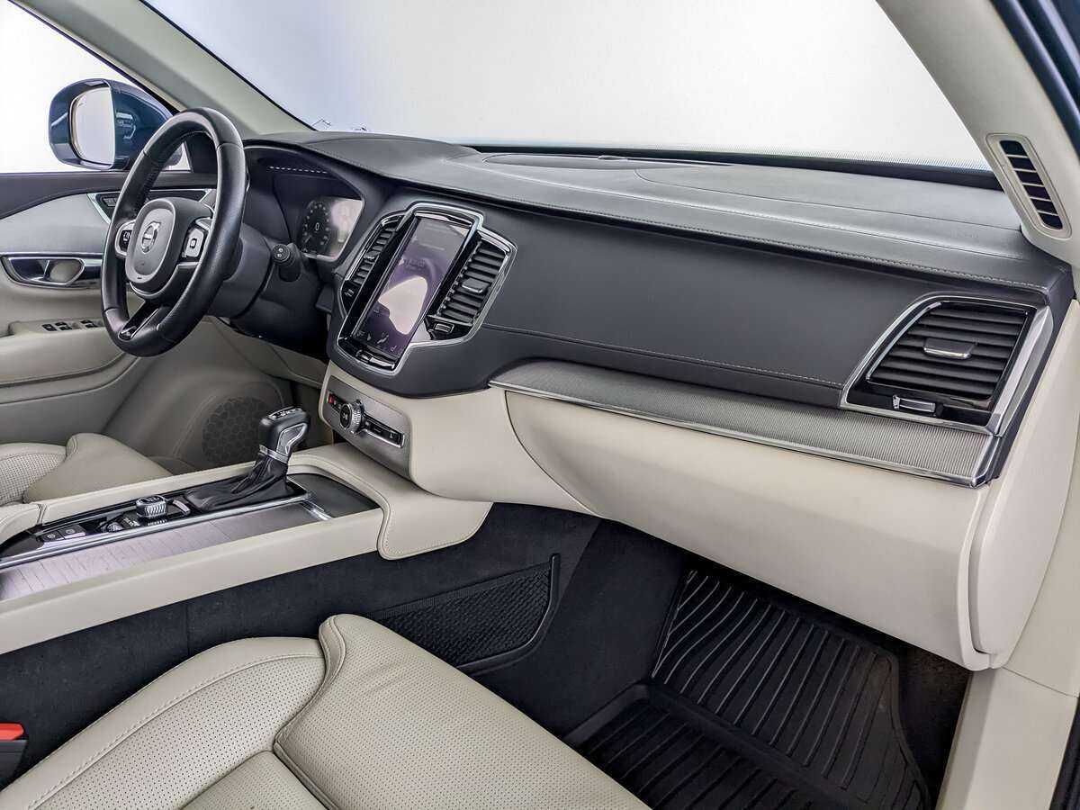 Купить Volvo XC90 с пробегом. Фото: #8