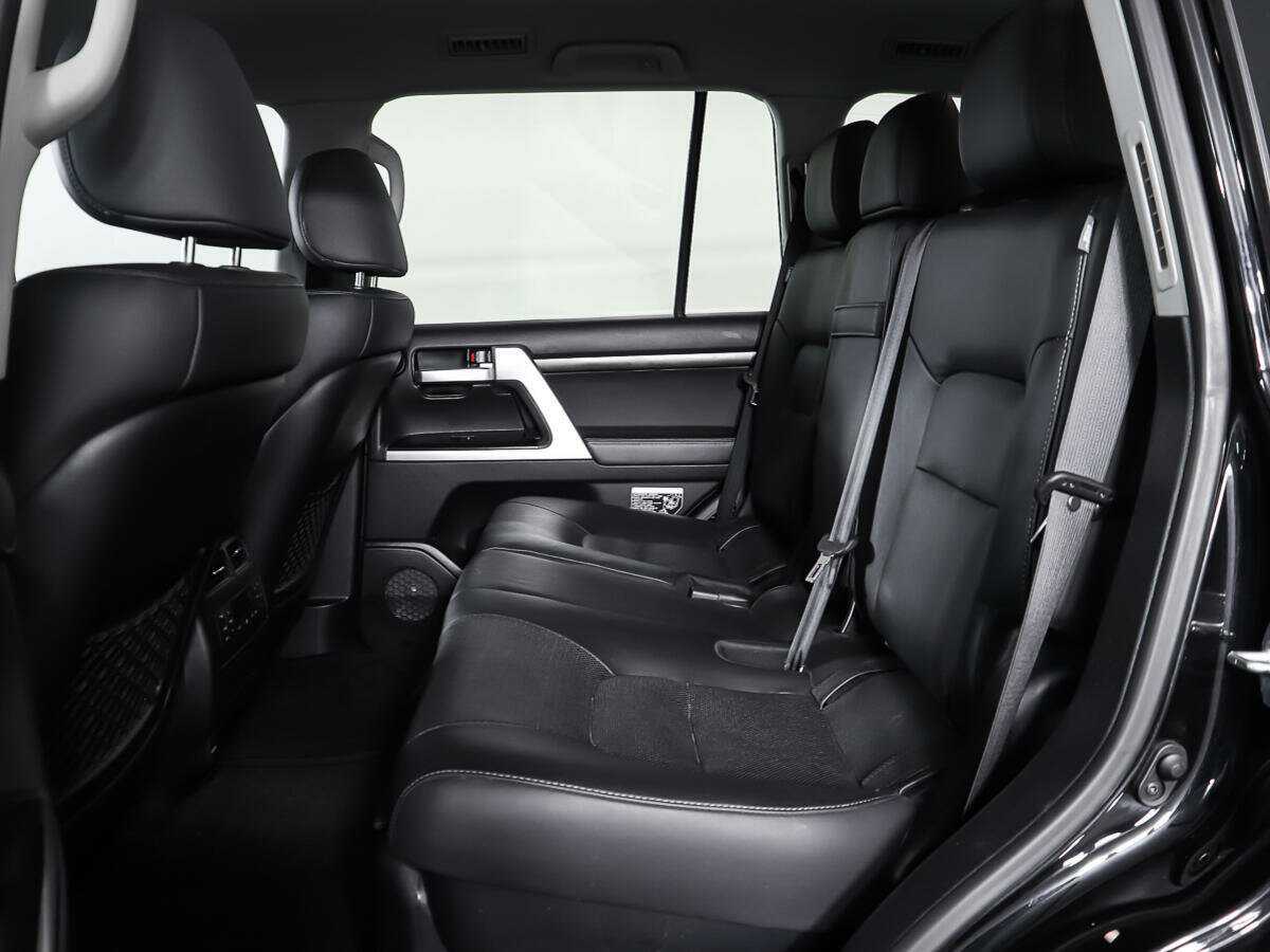 Купить Toyota Land Cruiser с пробегом. Фото: #9