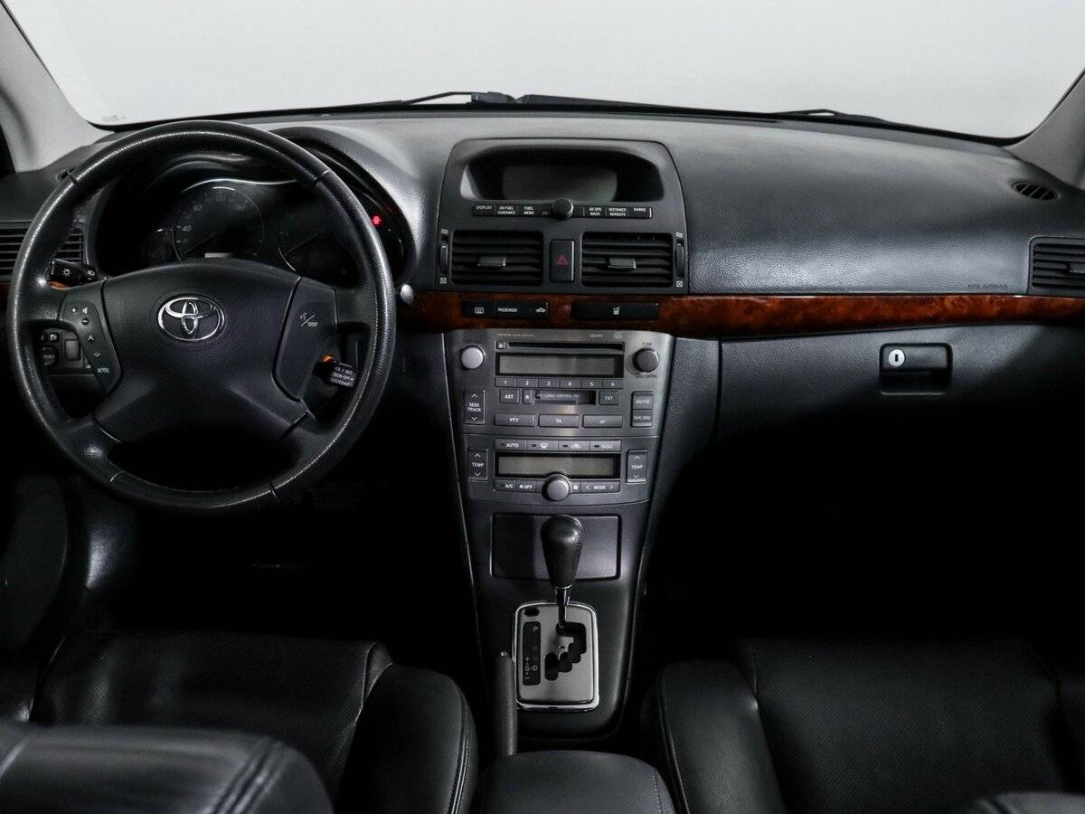 Купить Toyota Avensis с пробегом. Фото: #9
