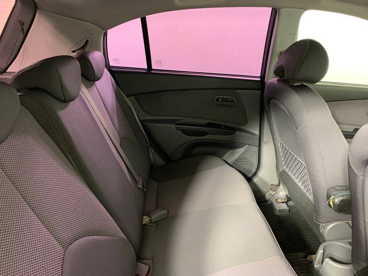 Купить Kia Rio с пробегом. Фото: #16