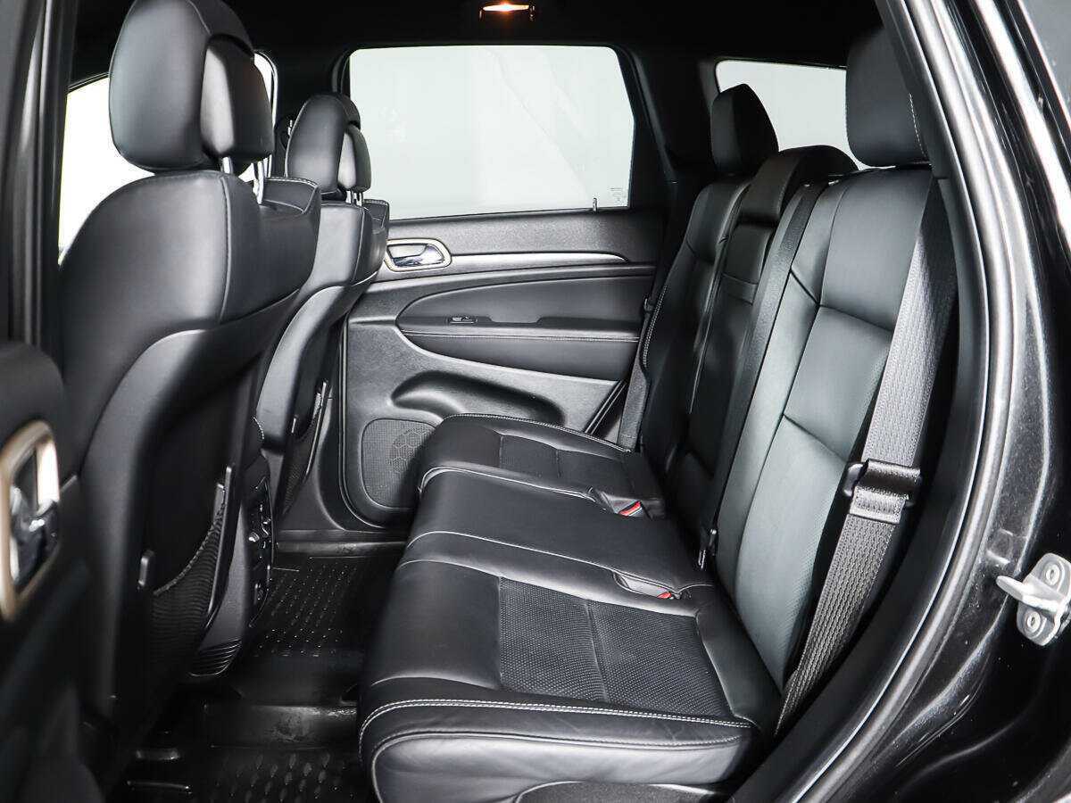 Купить Jeep Grand Cherokee с пробегом. Фото: #9