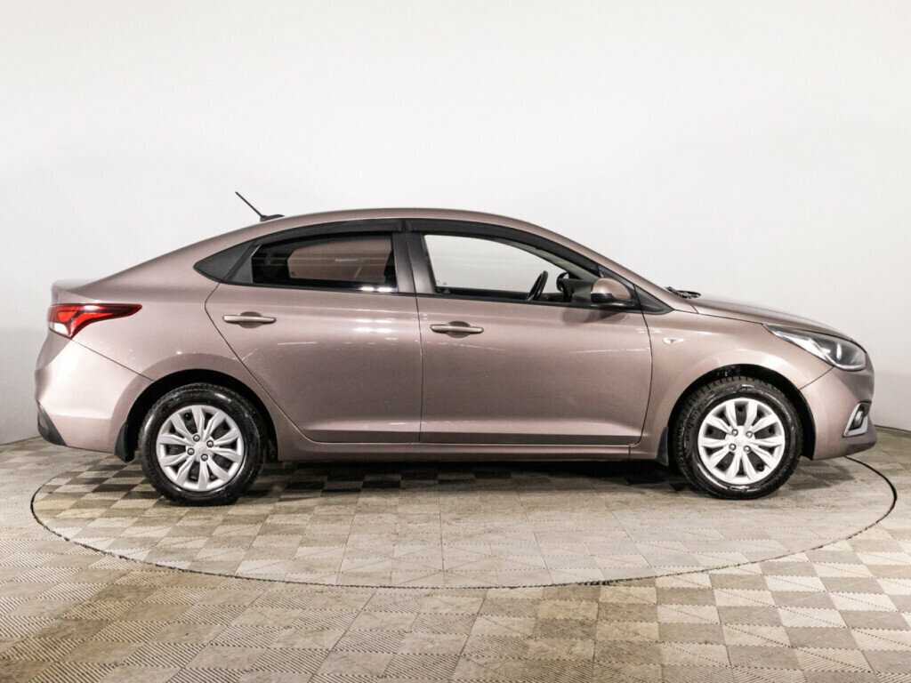 Купить Hyundai Solaris с пробегом. Фото: #3