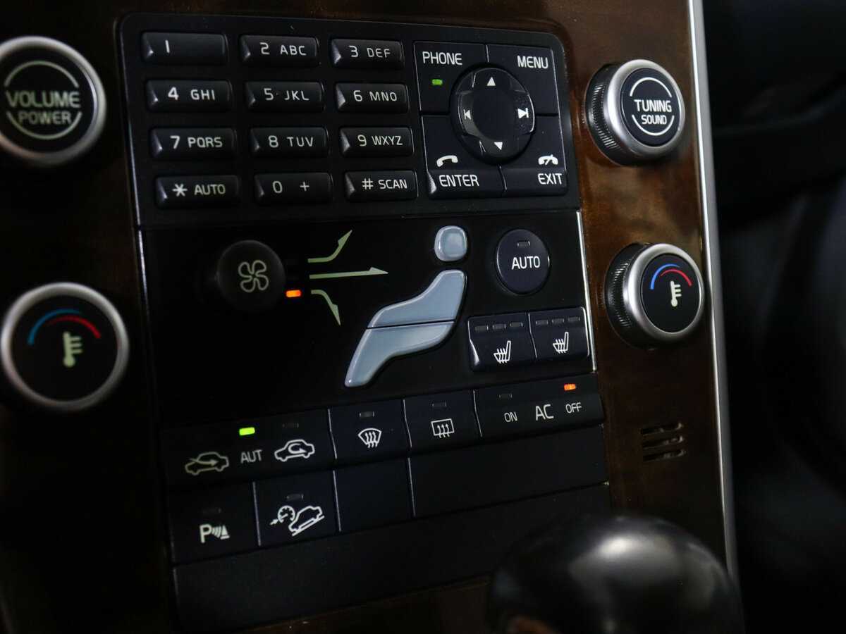 Купить Volvo XC60 с пробегом. Фото: #14
