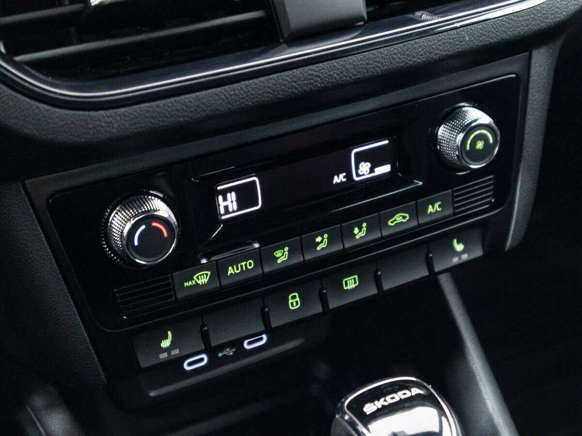 Купить Skoda Rapid с пробегом. Фото: #14