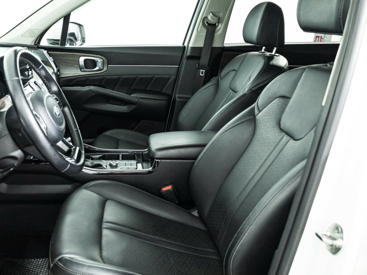 Купить Kia Sorento с пробегом. Фото: #14