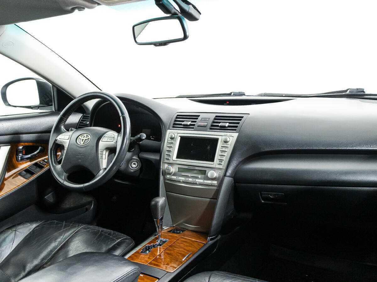 Купить Toyota Camry с пробегом. Фото: #8