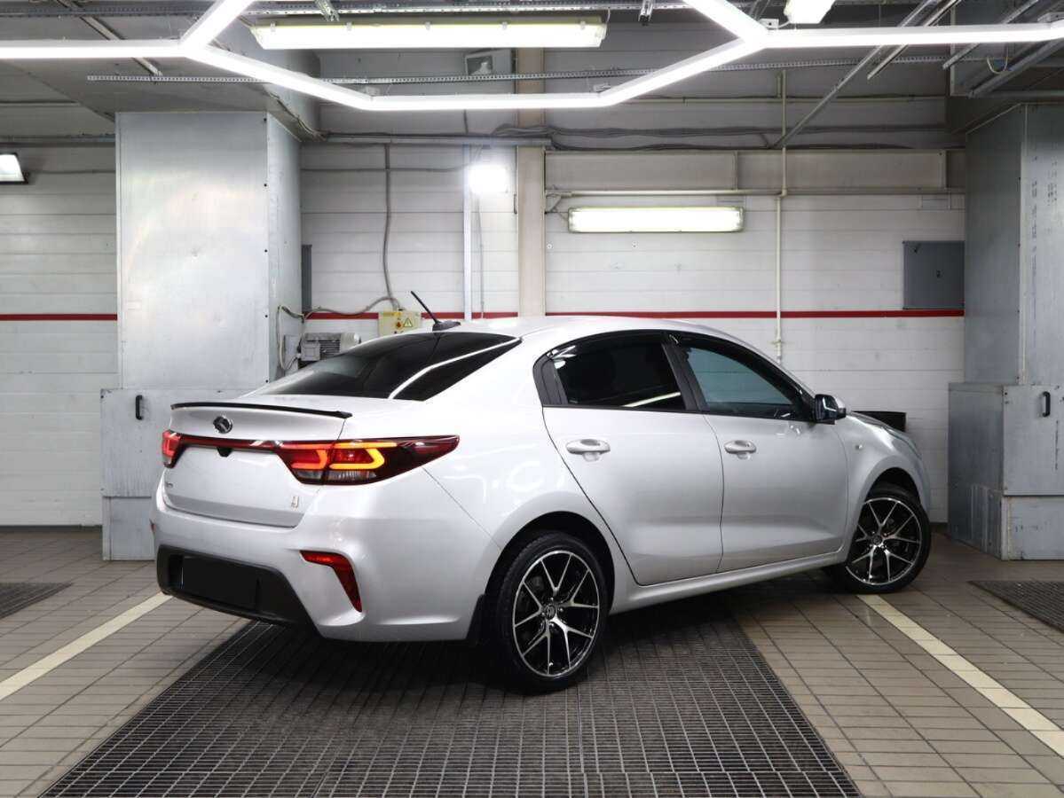 Купить Kia Rio с пробегом. Фото: #1