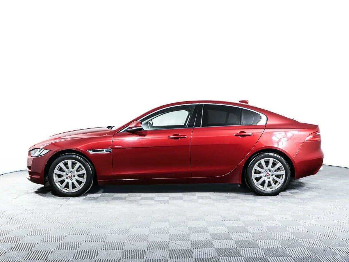 Купить Jaguar XE с пробегом. Фото: #7