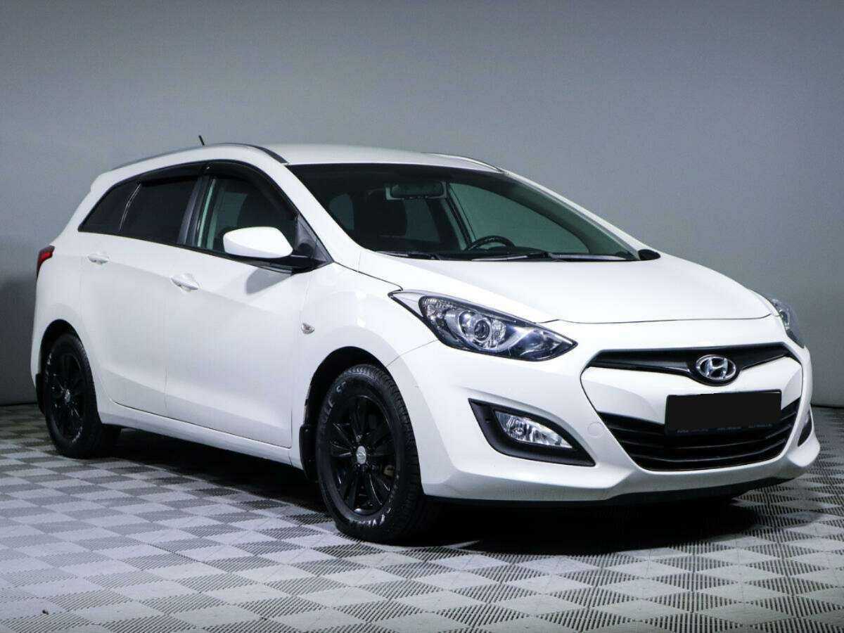 Купить Hyundai i30 с пробегом. Фото: #2