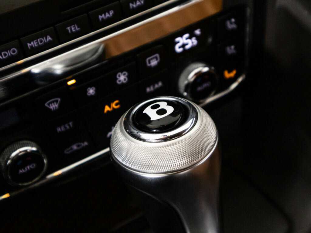 Купить Bentley Continental GT с пробегом. Фото: #18