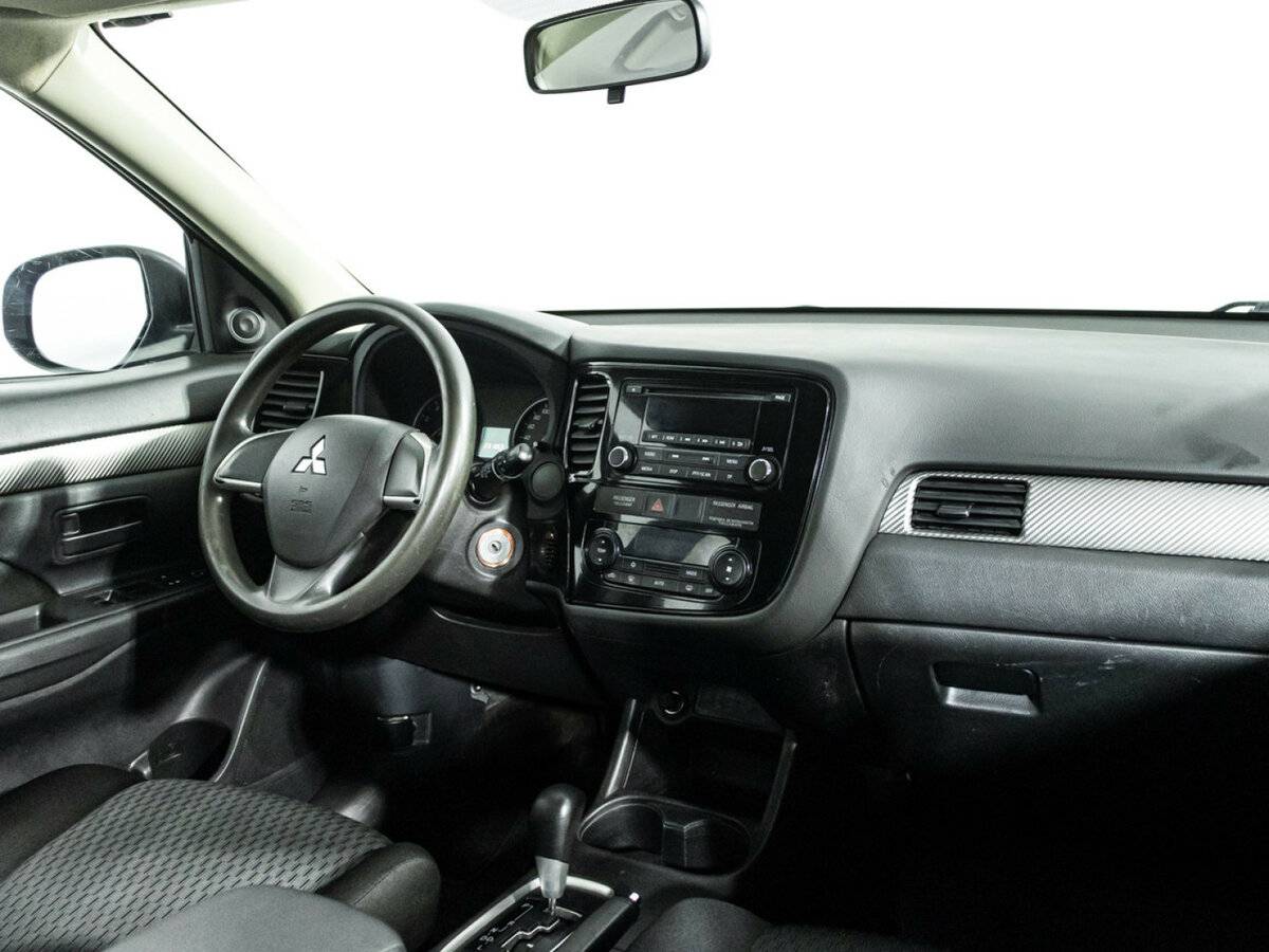 Купить Mitsubishi Outlander с пробегом. Фото: #8