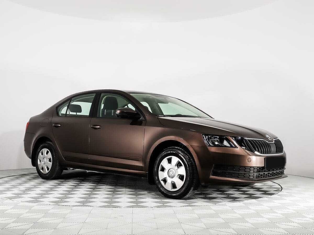 Купить Skoda Octavia с пробегом. Фото: #2