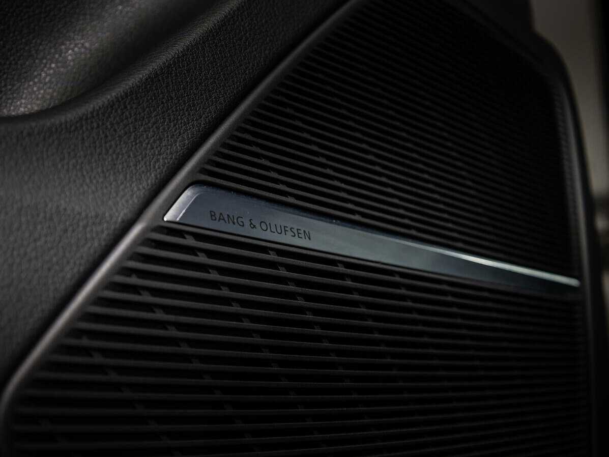 Купить Audi Q8 с пробегом. Фото: #17